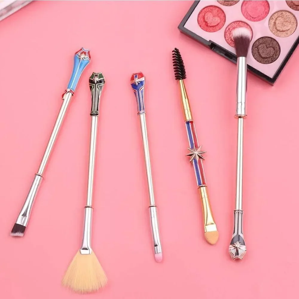 Captain Marvel 5- Piece Makeup Brush Set